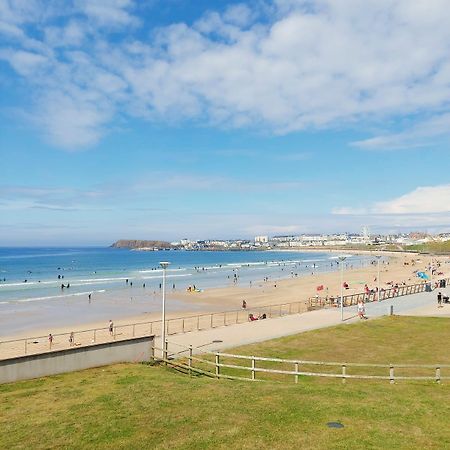 Luxurious Beach Front Apartment In Portrush Exterior foto