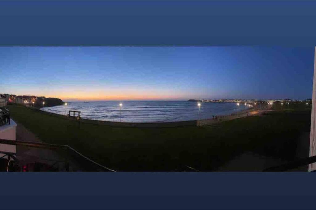 Luxurious Beach Front Apartment In Portrush Exterior foto